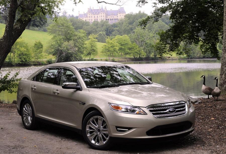  Ford Taurus 2010 года  (фото 124 из 161)